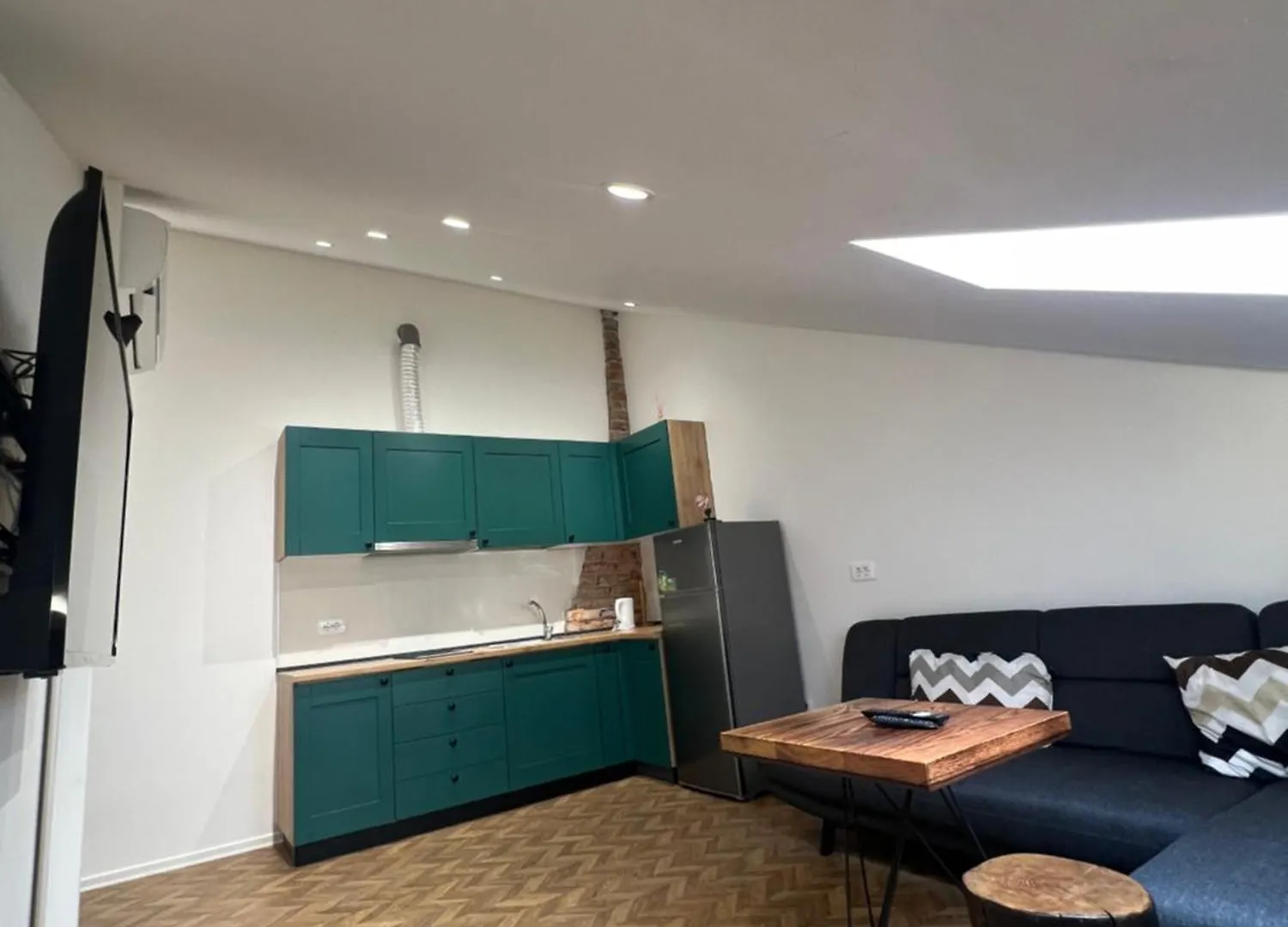 Blloku Apartments Premium Tirana 0*,